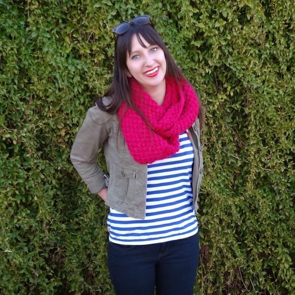 Chunky Basket Weave Knit Infinity Loop Snood Scarf - Picture 10 of 11